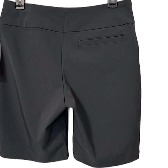 Lilly Pulitzer UPF 50+ Luxletic 9" Reid Short Onyx - Picture 7 of 10